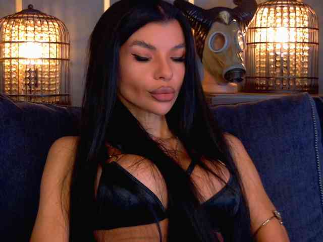 EleniaDevons