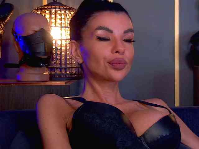 EleniaDevons