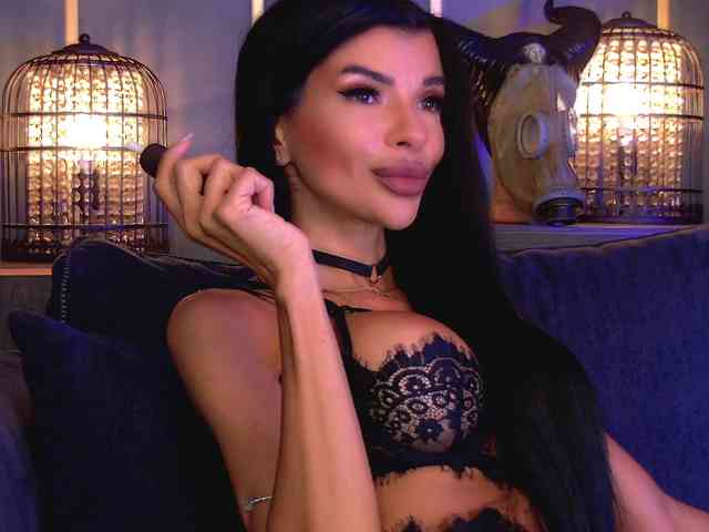 EleniaDevons