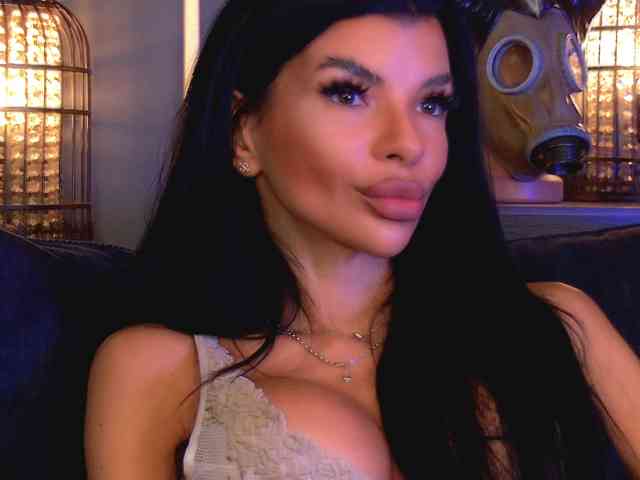 EleniaDevons
