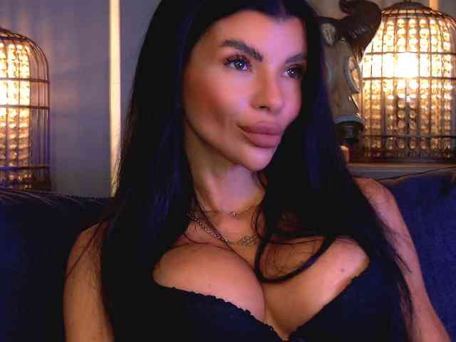 EleniaDevons