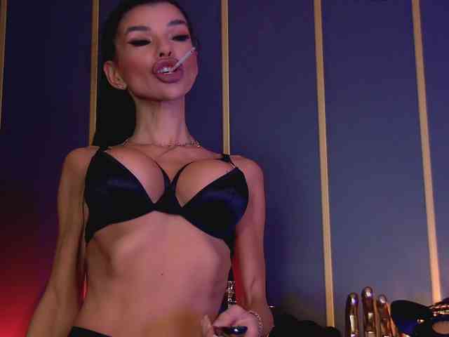 EleniaDevons