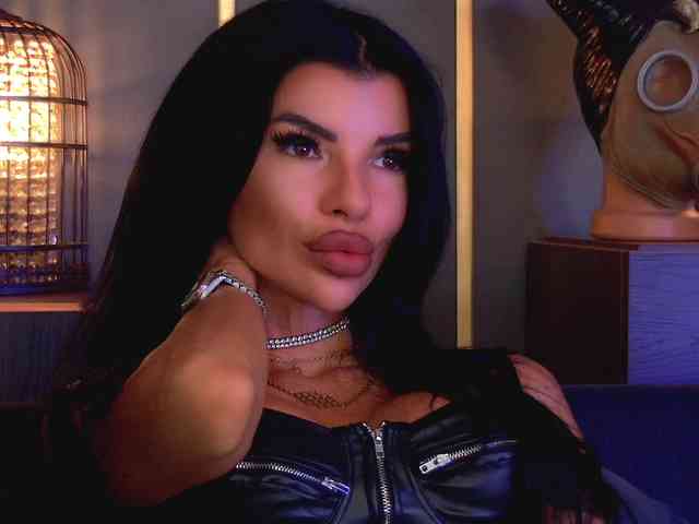 EleniaDevons