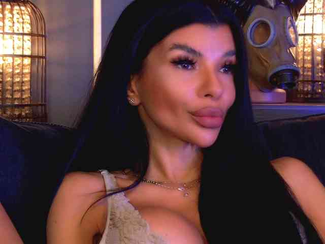 EleniaDevons