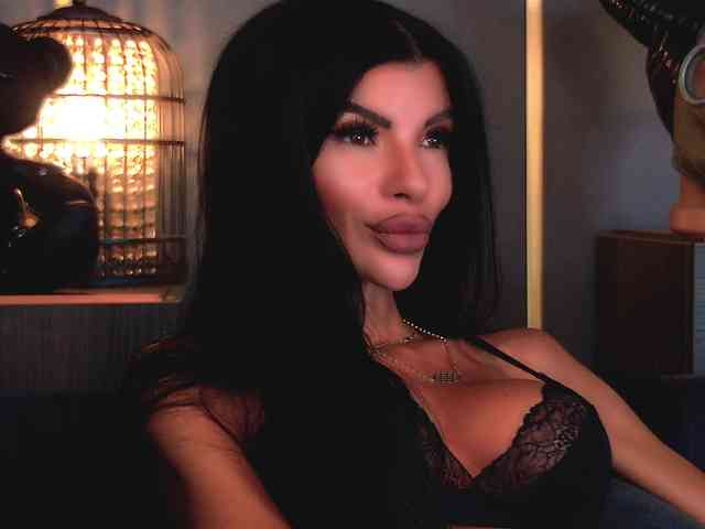 EleniaDevons
