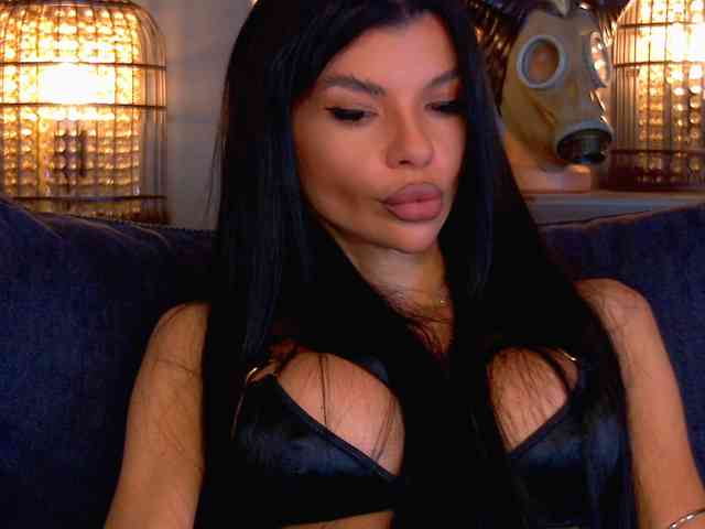 EleniaDevons