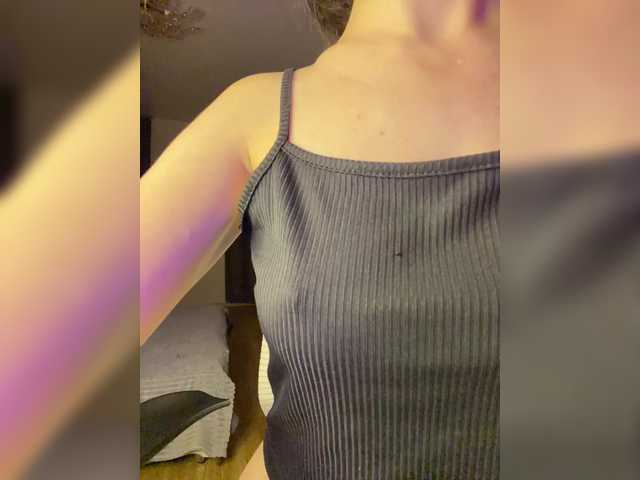 XyLiGANOCHKAA live cam on BongaCams