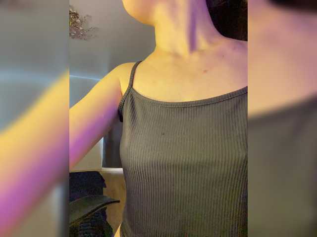 XyLiGANOCHKAA live cam on BongaCams