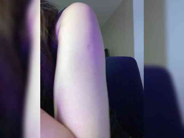 Lili_Pink webcam