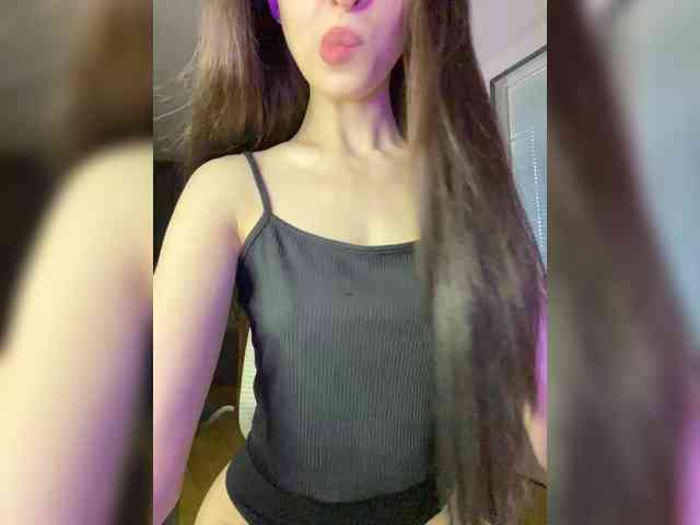 Lili_Pink webcam