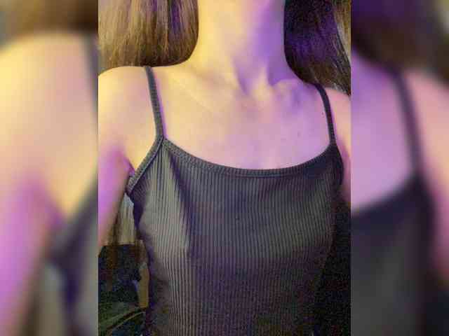 Lili_pink's cam show statistics and live stream