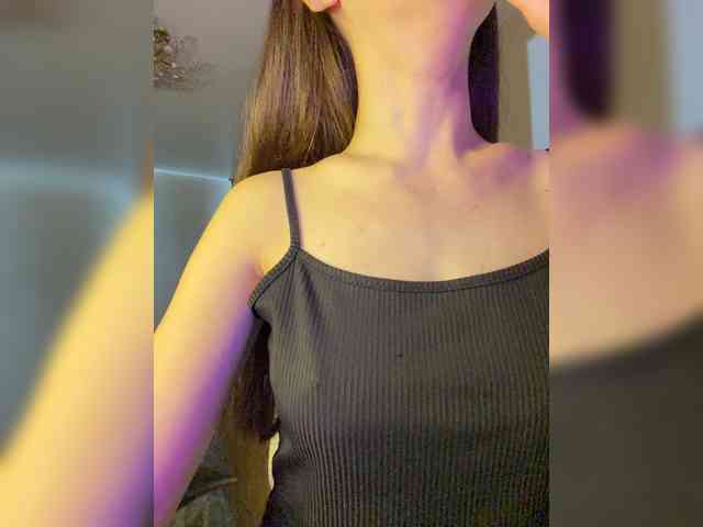 Lili_Pink webcam