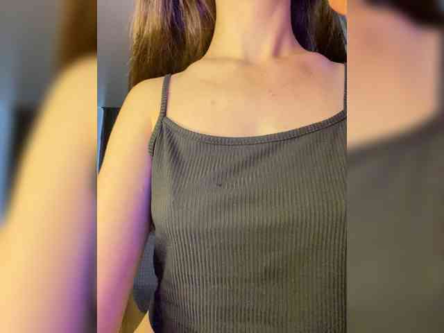 Lili_Pink webcam