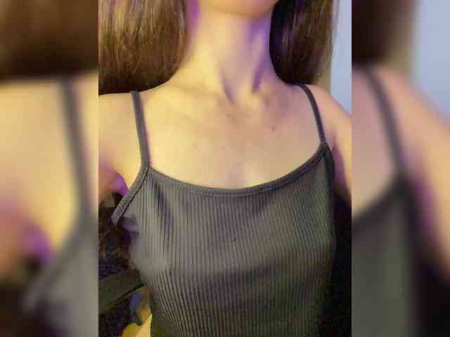 Lili_Pink webcam