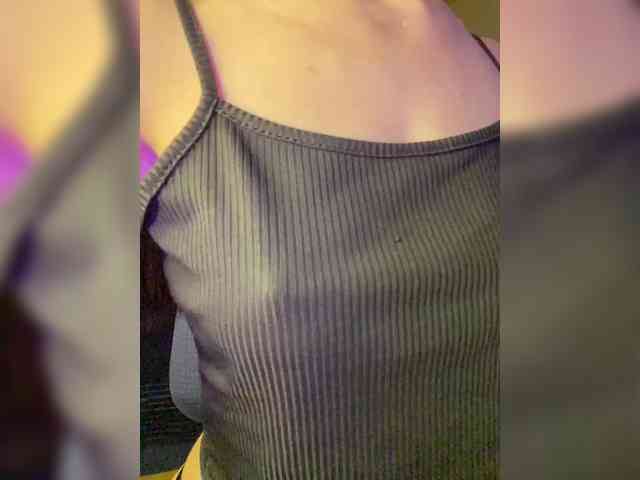 Lili_Pink webcam