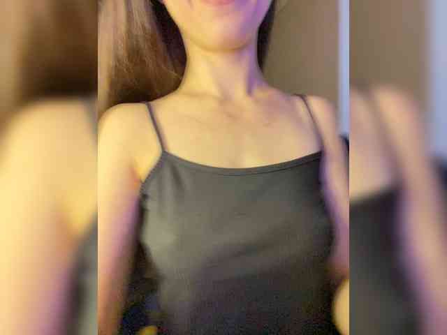 Lili_Pink webcam
