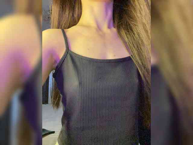 Lili_Pink webcam