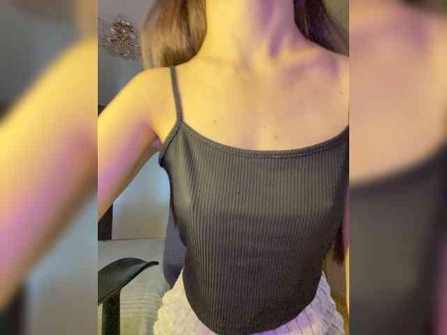 Lili_Pink webcam