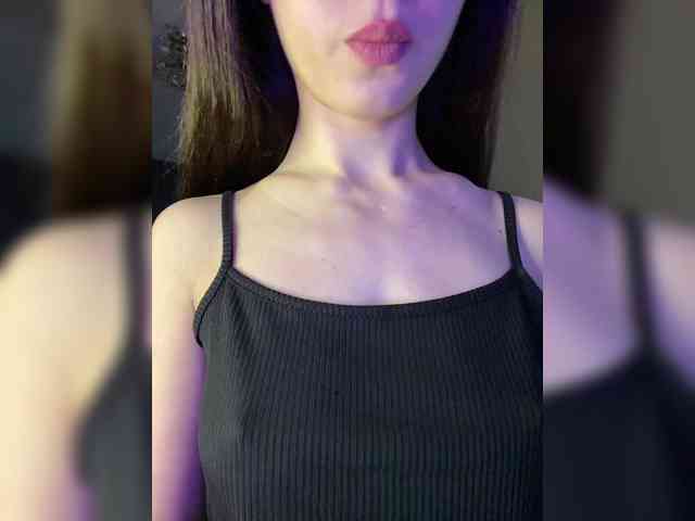 Lili_Pink webcam