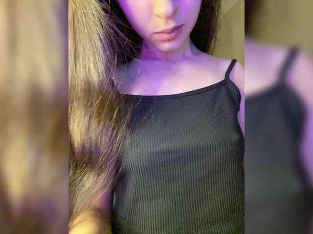 Lili_Pink webcam