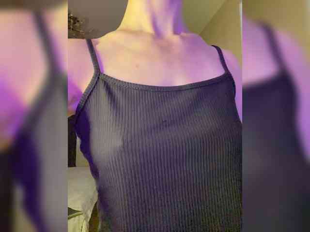 Lili_Pink webcam