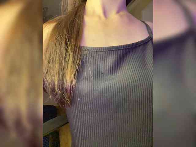 Lili_Pink webcam