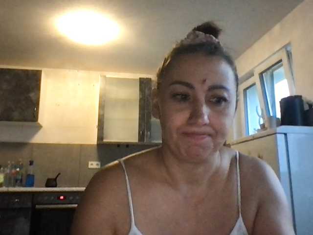 FunyandCrazyU live cam preview