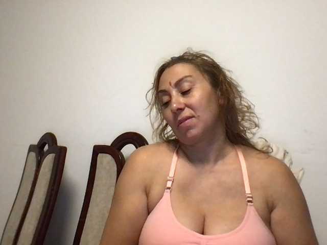 sexmari39 live cam on BongaCams