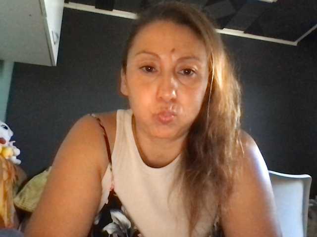 sexmari39 live webcam show