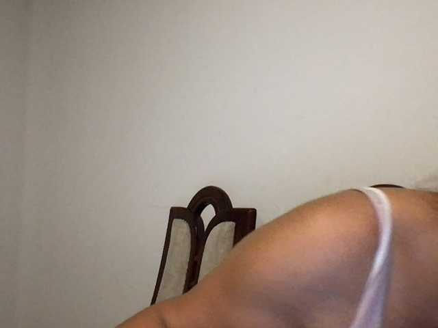 FunyandCrazyU live cam preview