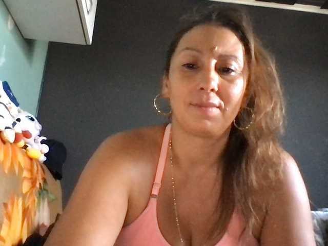 sexmari39 live webcam show