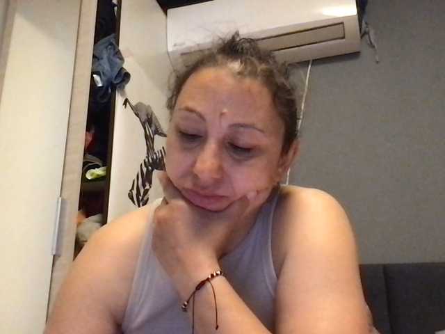 sexmari39's BongaCams show and profile