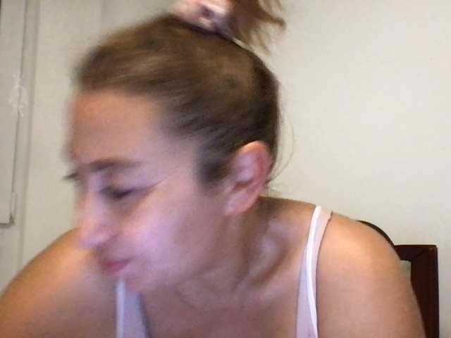 FunyandCrazyU live cam preview