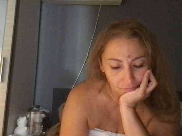 sexmari39 Live Webcam on BongaCams
