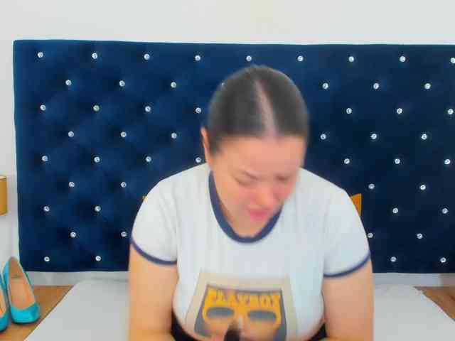 Model: EvaHorny