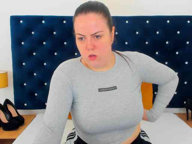 Model: EvaHorny