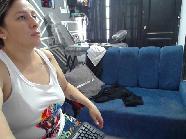 allisonbaby live cam on BongaCams