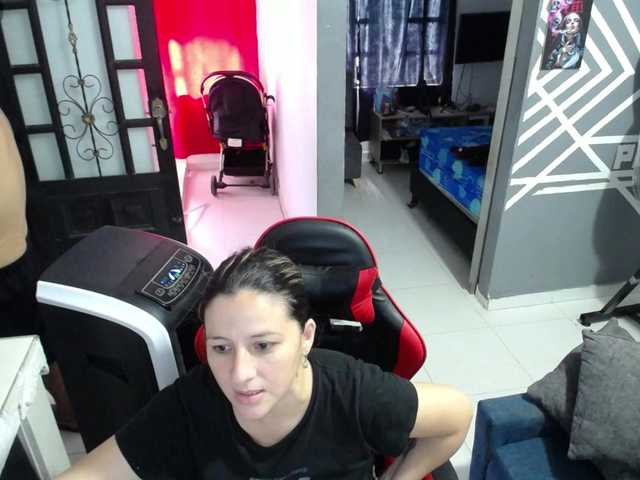 allisonbaby live cam on BongaCams