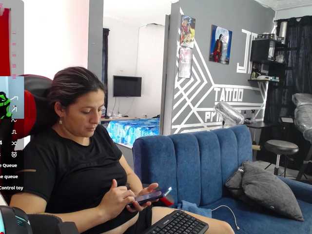 allisonbaby live cam on BongaCams