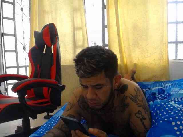 allisonbaby Live Webcam on BongaCams