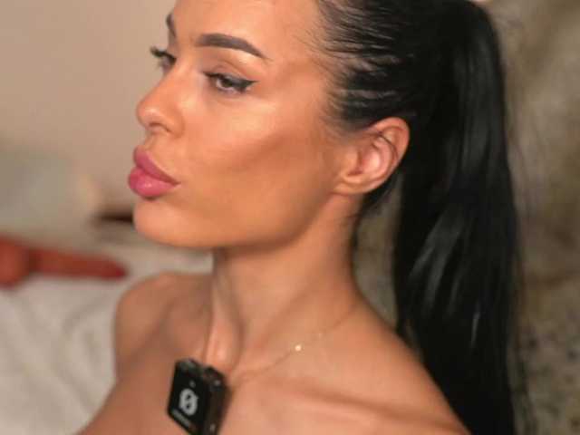 katyerave live cam on BongaCams