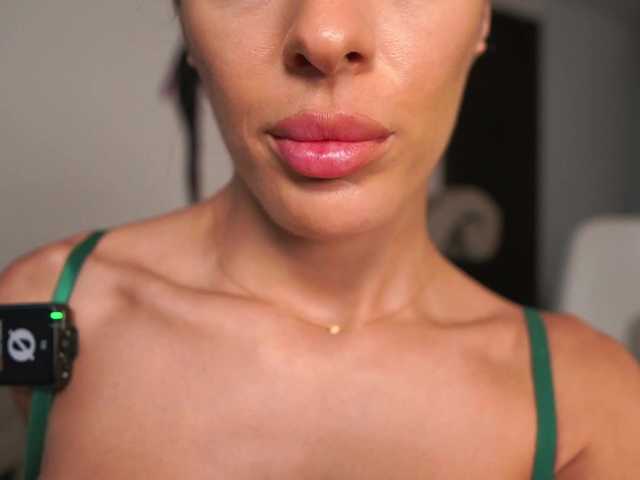 katyerave live cam on BongaCams