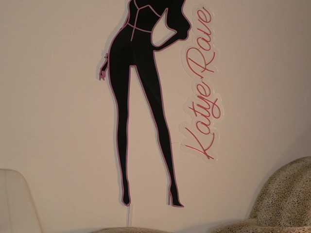 katyerave live cam on BongaCams