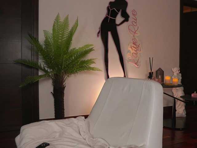 katyerave live cam on BongaCams