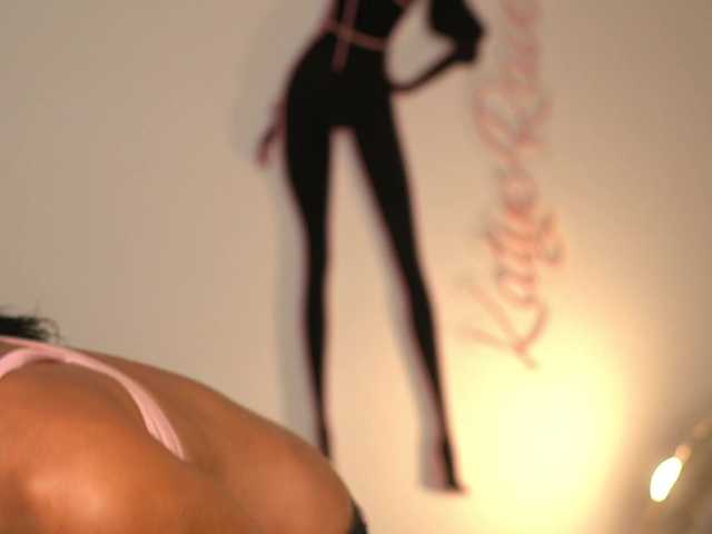 katyerave live cam on BongaCams