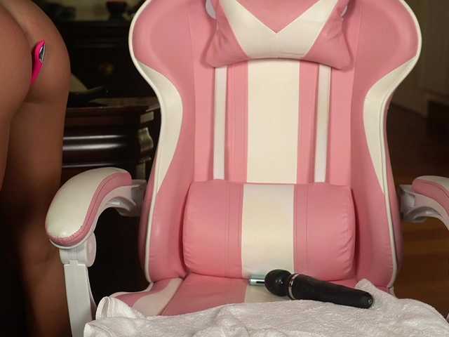 katyerave live cam on BongaCams