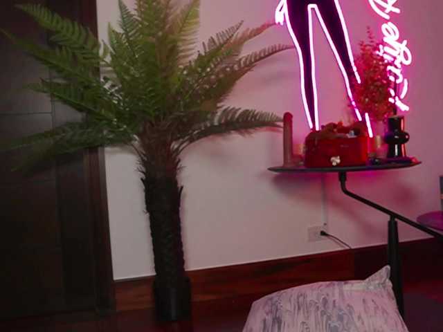 katyerave's BongaCams show and profile