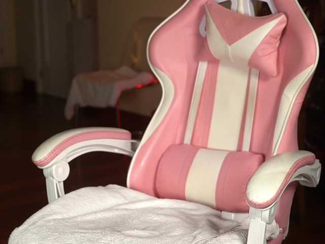 katyerave live cam on BongaCams