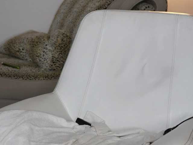 katyerave live cam