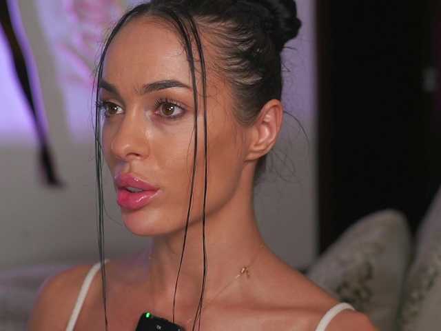 katyerave live cam on BongaCams